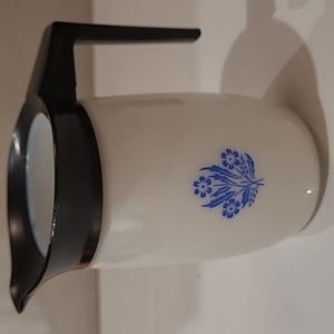Vintage corningware cornflower pottery. milk glass 5"
